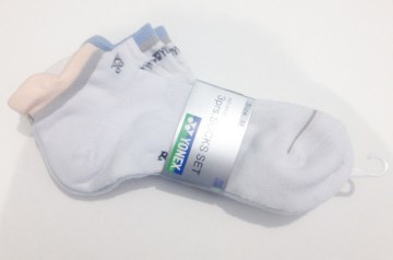 Yonex_Damensocke_547b84d18ceff.jpg